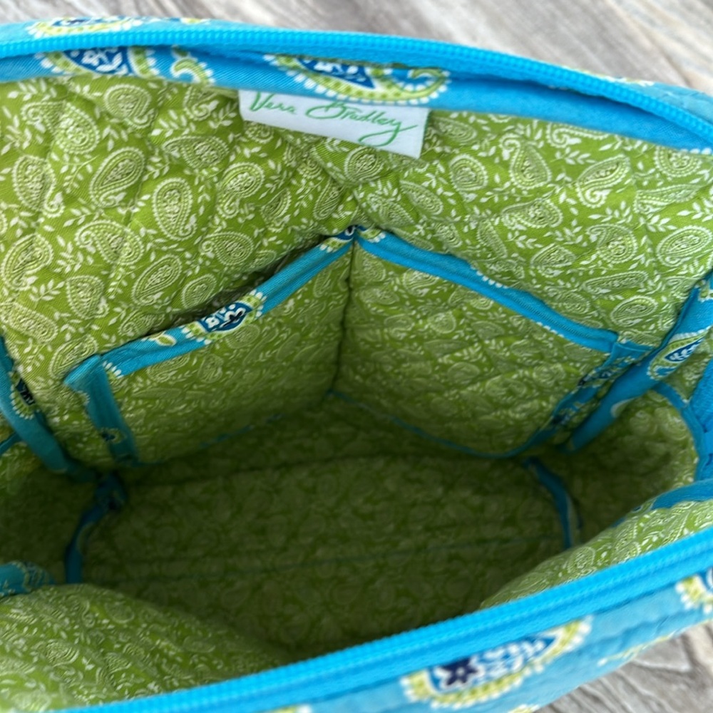 Vera Bradley quilted small backpack - Picture 5 of 7